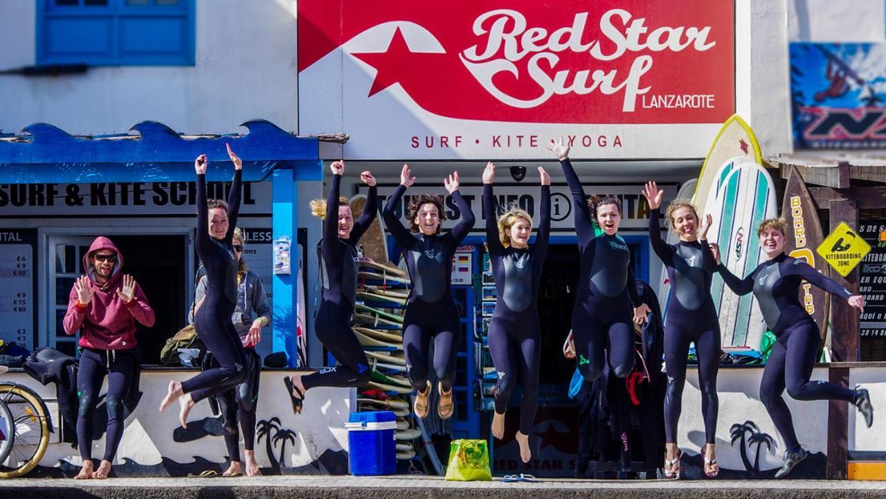 Red Star Surf & Yoga Camp Lanzarote Vandrarhem Famara Exteriör bild